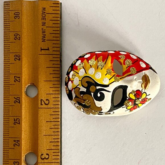 Mardi Gras Mask Hand Painted Ceramic Pin Brooch With Gold Red Floral Accents - Picture 4 of 4